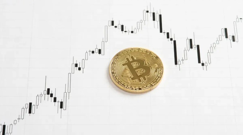 When to Sit Down With a Crypto Tax Advisor About Your Coins Wondering if you need a crypto tax advisor? Here is when their guidance helps, what they actually do, and why everyday investors sleep better with one.